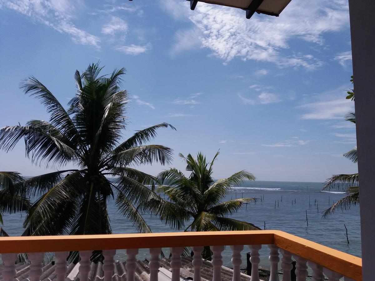 Sayuri Beach Hotel Матара Екстер'єр фото